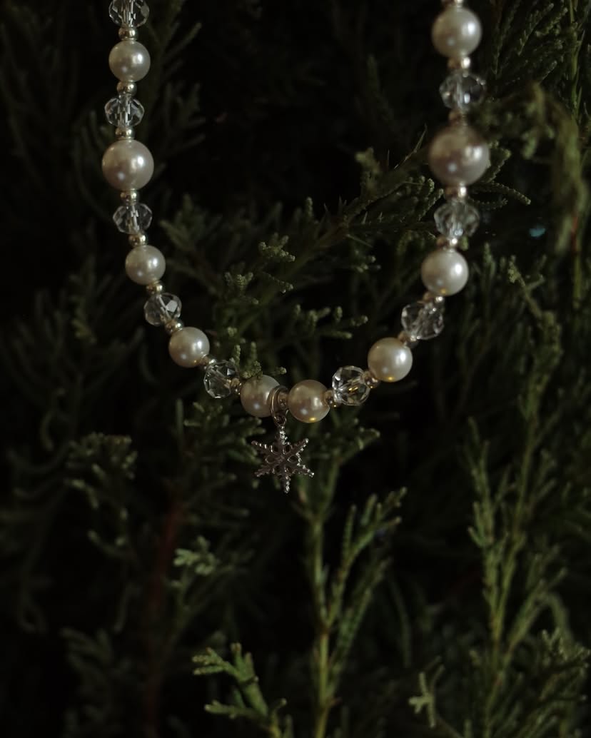Honeybee Necklace (Xmas Ver)