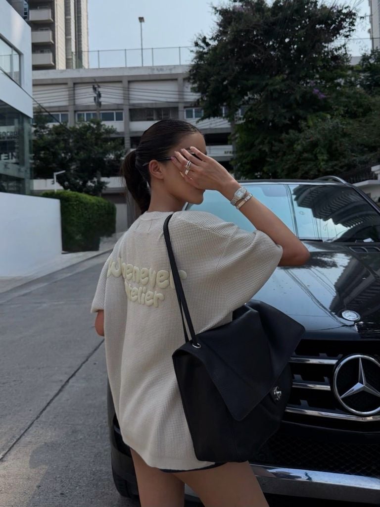 “WHENEVER” BASIC EMBOSSED LOGO WAFFLE T-SHIRT
