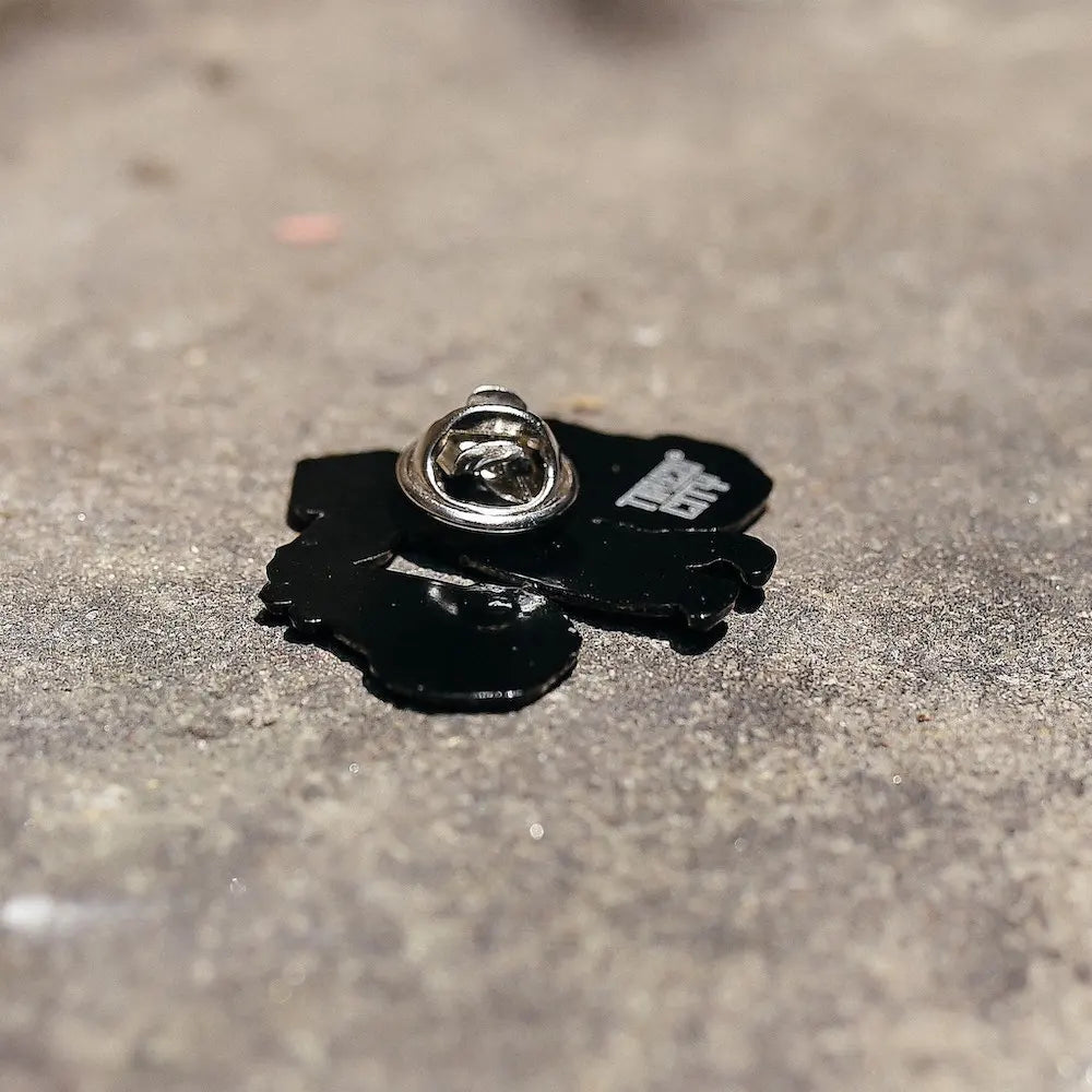 Hang Rong Enamel Pin
