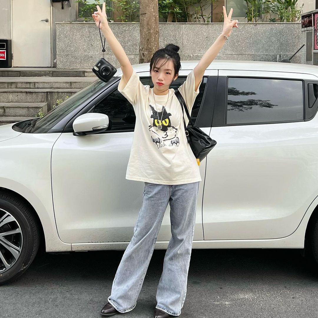 Cat Tee