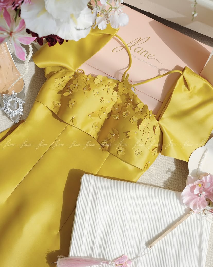 Áo Dài Thiên Kim (Pants Not Included)