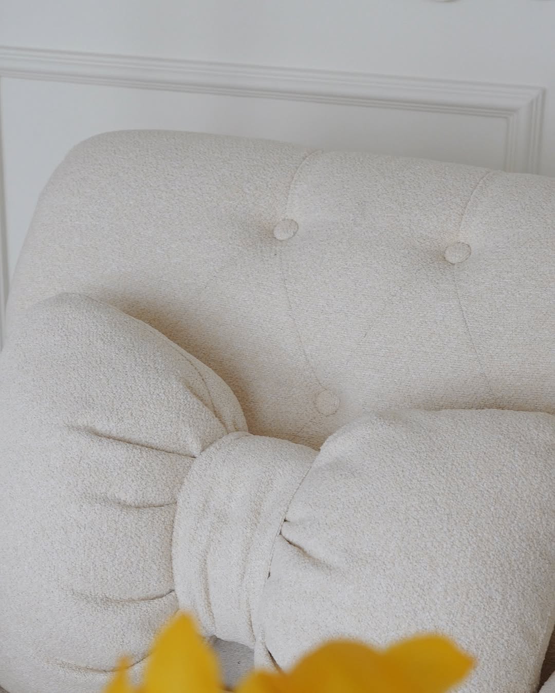 Charmy Knot Pillow