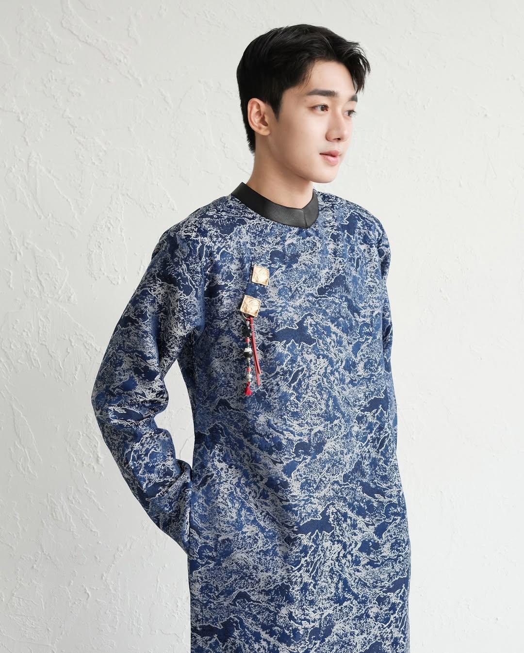 Áo Dài Sơn (Pants & Charms not Included)