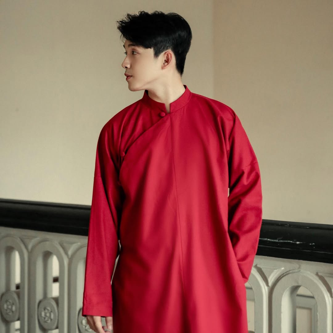 Áo Dài Ngũ Thân (Pants not Included)