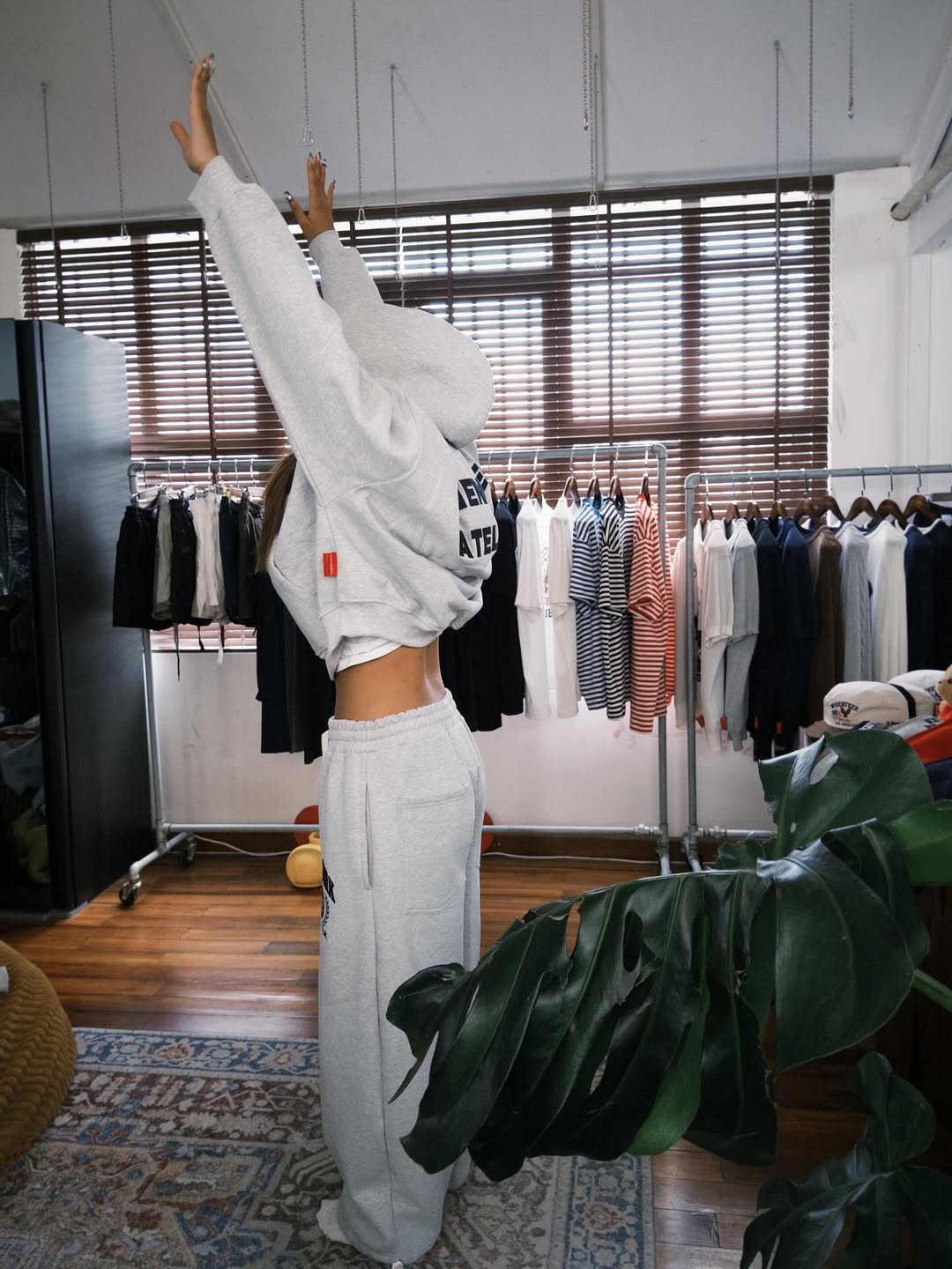 “WHENEVER” BASIC ZIP-UP HOODIE VER 2