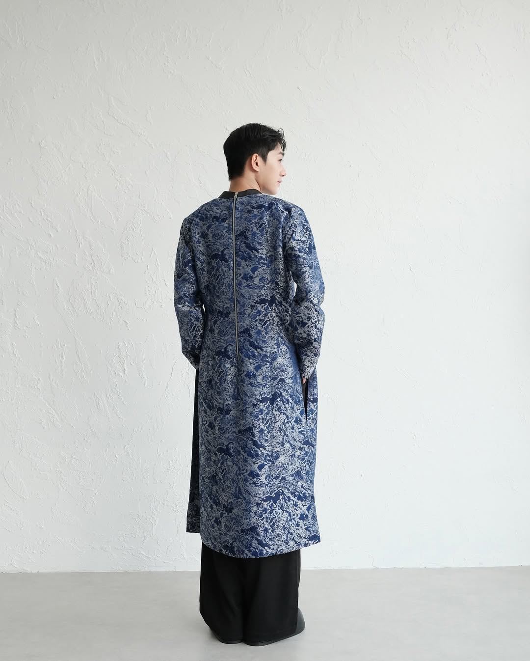 Áo Dài Sơn (Pants & Charms not Included)