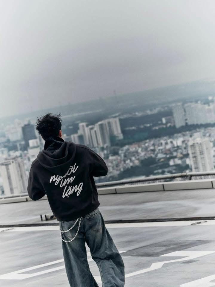 Hoodie "NGƯỜI IM LẶNG"
