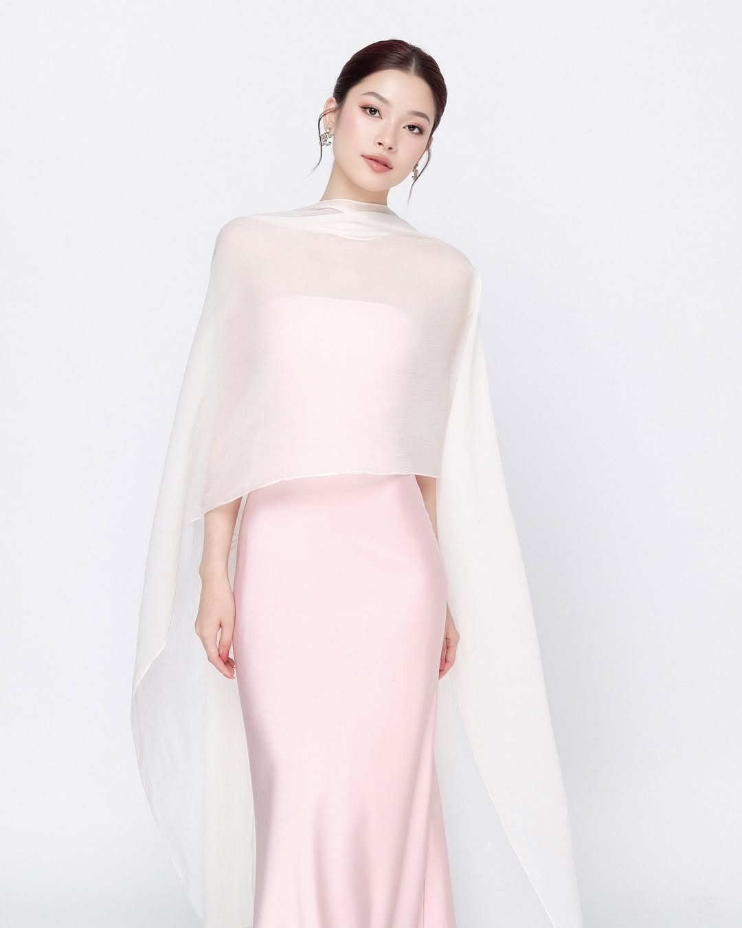 Elys Dress (Gift with purchase - Sheer Scaft)