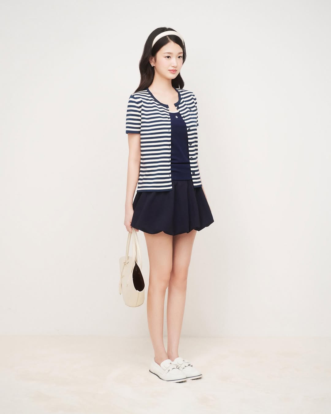 Chasie Set (Not included Skirt)