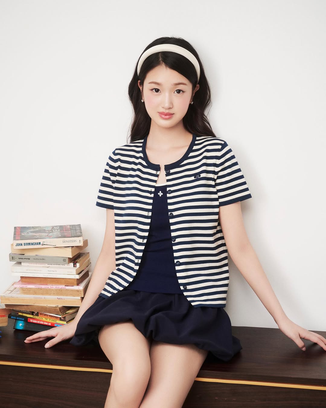 Chasie Set (Not included Skirt)