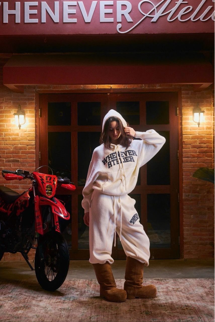 "WHENEVER" BASIC LOGO KNIT HOODIE