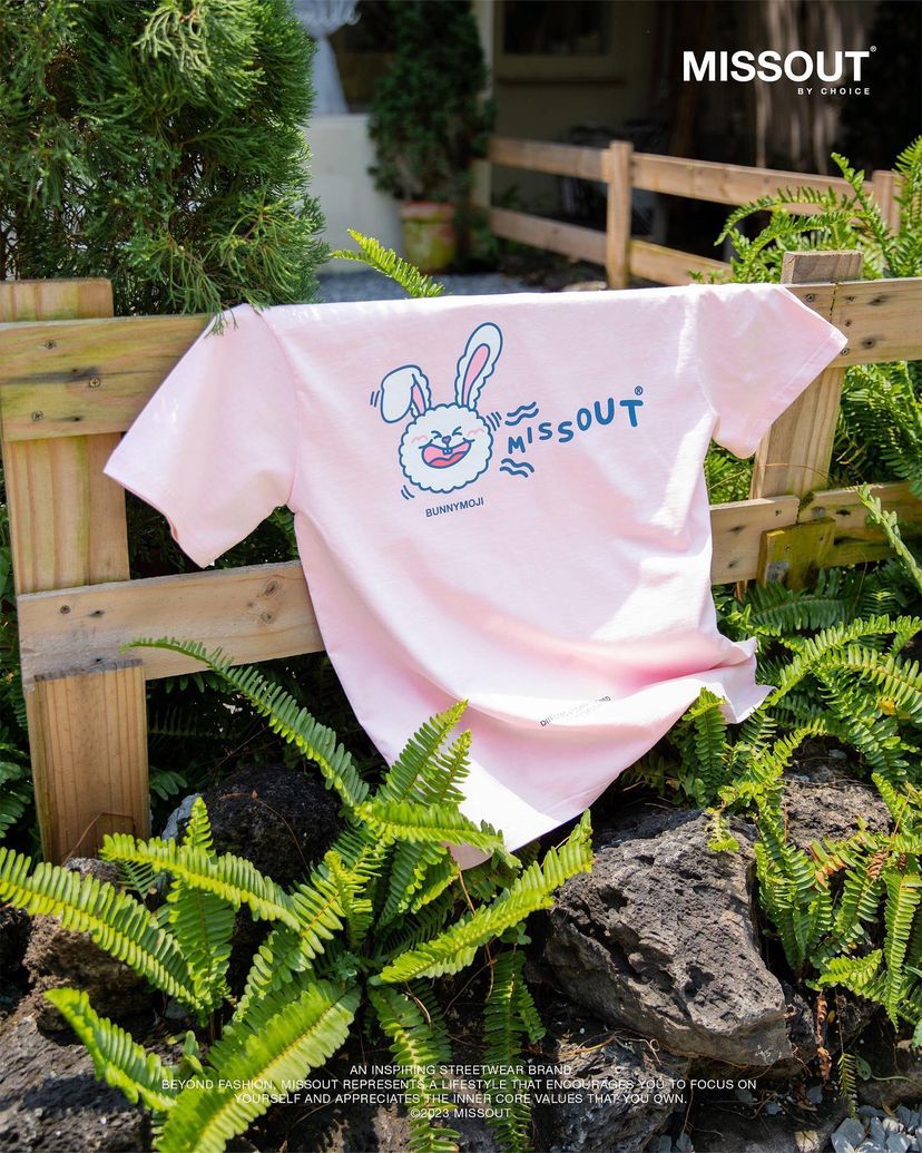 BunnyMoji Tee